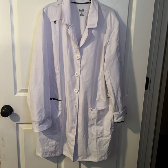 Koi Next Gen Lab Coat NWT - Picture 2 of 6